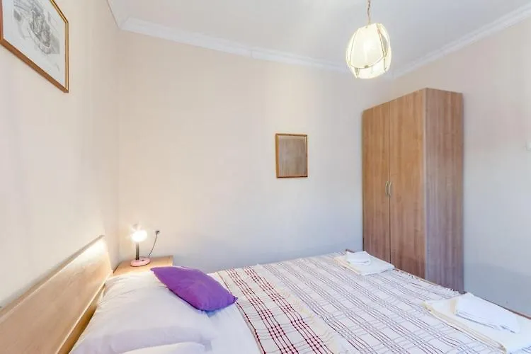 Apartments Fidelis - Two Bedroom Apartment With Terrace And Pool View 5 Trogir