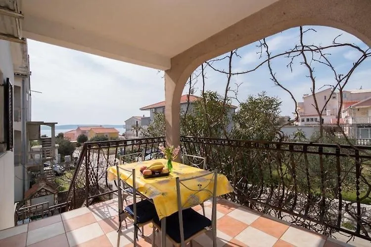 Apartments Fidelis - Two Bedroom Apartment With Terrace And Pool View 5 Trogir